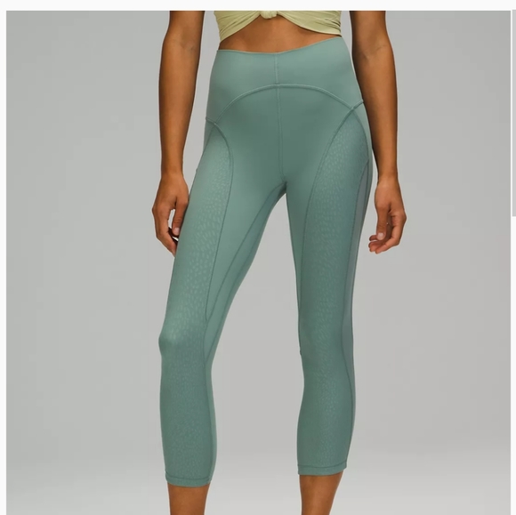 Lululemon leggings 23" - Picture 1 of 3